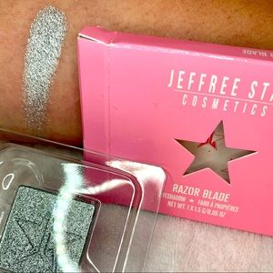 Jeffree Star Razor Blade single shadow